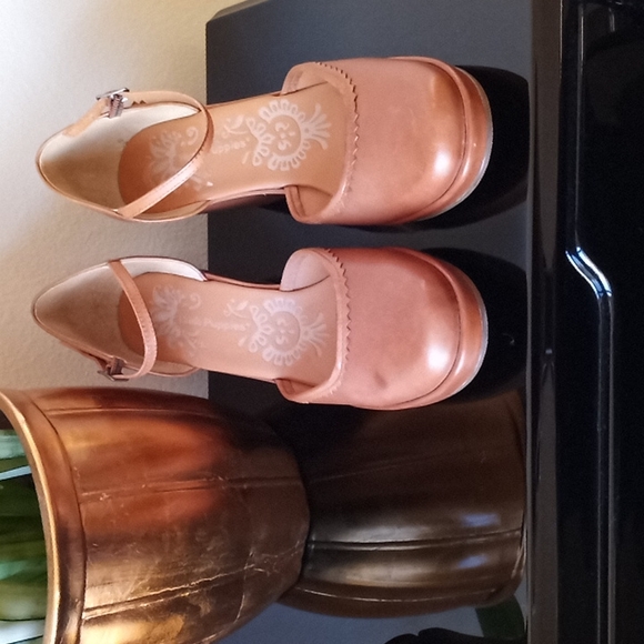 Hush Puppies Tan Mary Jane Wedges - Vintage - Picture 4 of 12